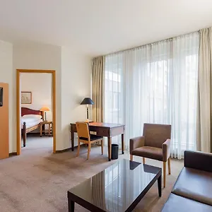 lovingly-furnished-apartment-with-good-transport.find-berlin-hotels.com/
