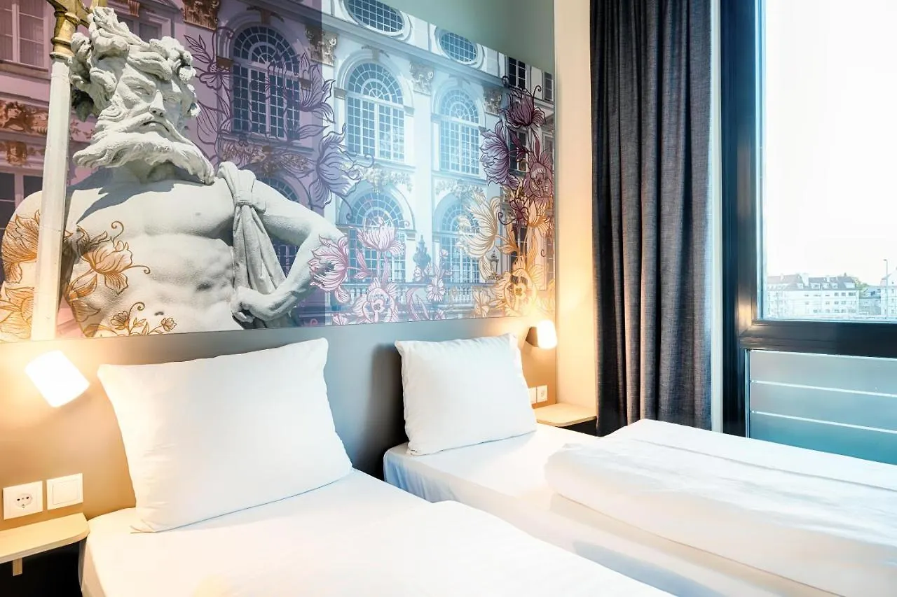 B&B Hotel Muenchen-Moosach