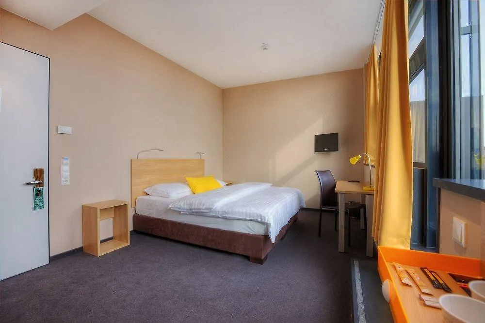 B&B Hotel Muenchen-Moosach  Munich